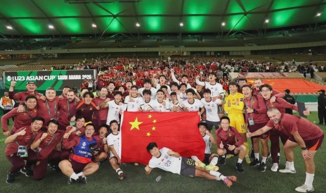 游戏玩法-跪地道歉！越南队头号球星被打服，53岁安东尼奥找到日本队漏洞