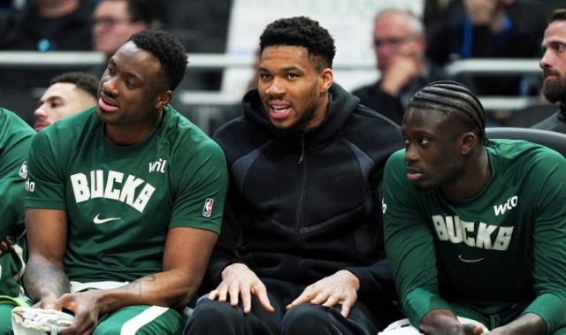 百家乐规则-Shams：字母哥目标是三兄弟一起登场 创NBA历史！